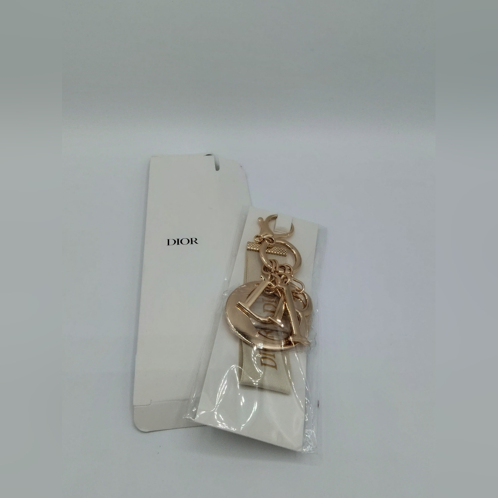 DIOR Gold Tone Logo Letter Charm Keychain Bag Charm Strap NIP NIB - Picture 3 of 4